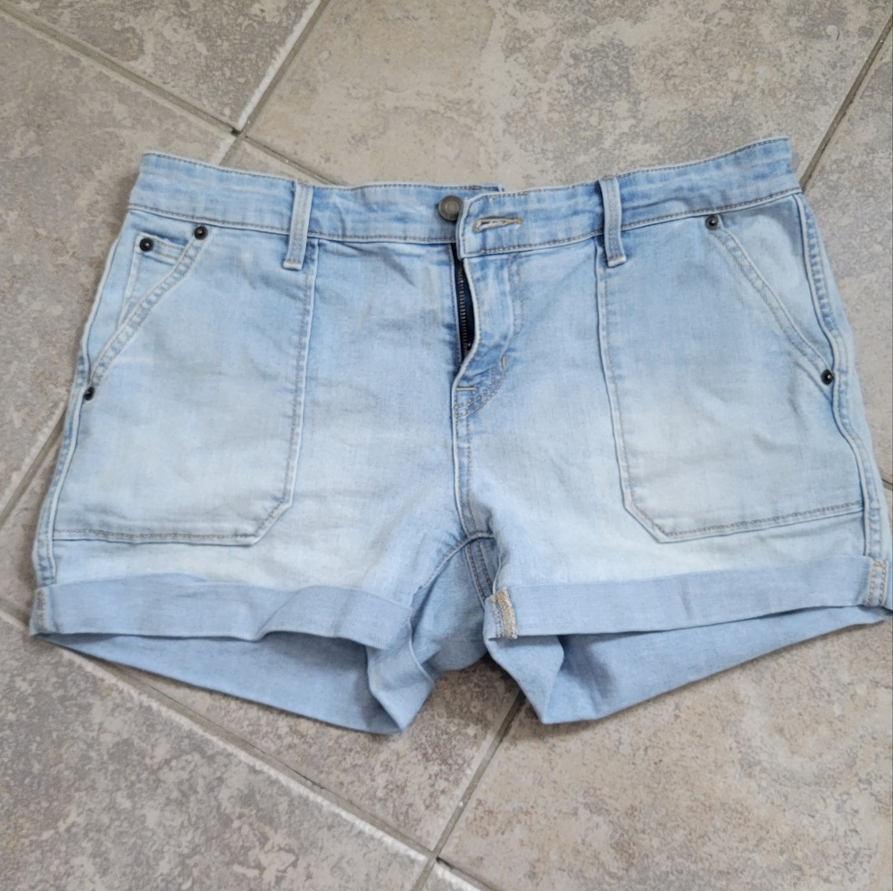 GAP Girlfriend Denim Short